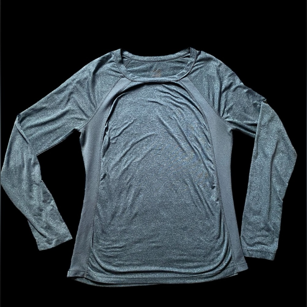 Danskin Now Women’s Fitted Long Sleeve Top